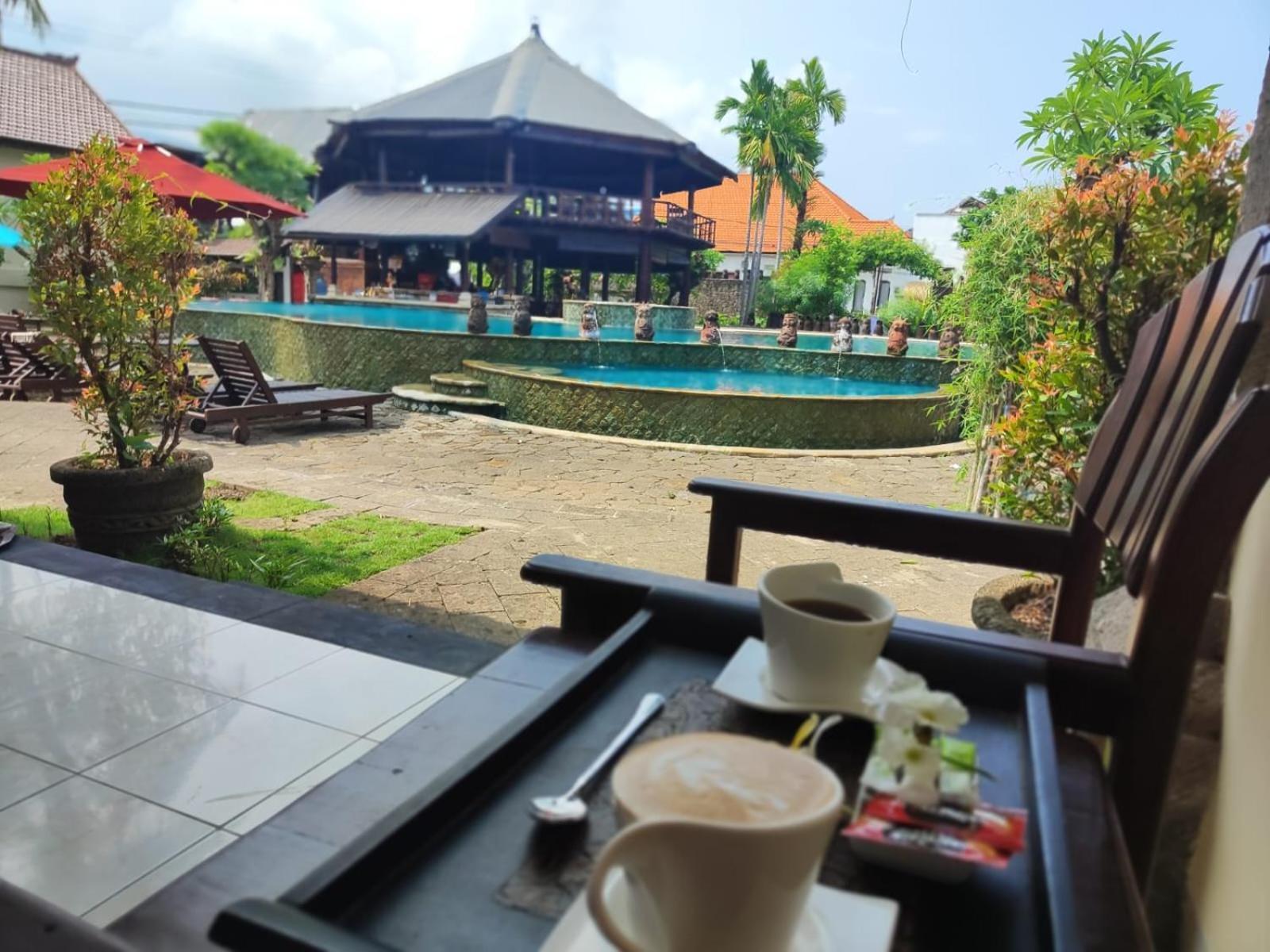 The Central Lovina Hotel & Restaurant 외부 사진